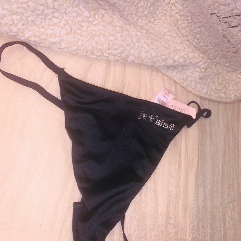 Rare Victoria’s Secret string thong